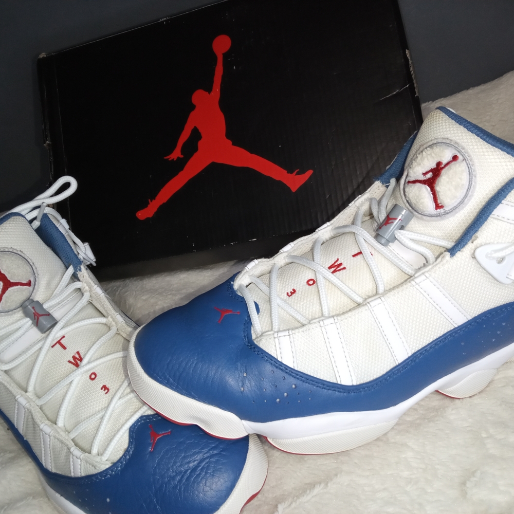 Jordan 6 Rings True Blue Edition Sneakers with Sporty Design